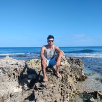 Abraham Juárez的照片