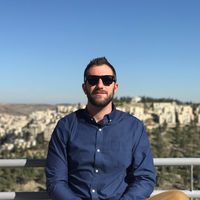 Ian Hnative的照片