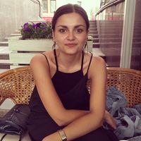 Alya Kachan的照片