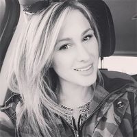 Jenessa Shay的照片