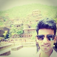 Aaditya Anand的照片