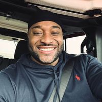 Derek White的照片