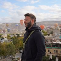 Andi  Mindru的照片