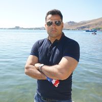 pourya mozaffari的照片