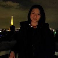 Santika Karunika's Photo