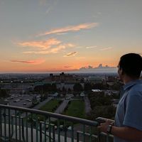 Jonathan Sandoval的照片