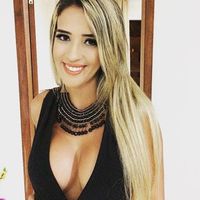 Monique Caribé's Photo