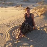 Nikki Baker的照片