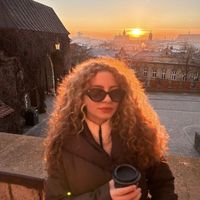 Nazlı Aydın的照片