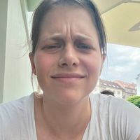 Nikola Šroubková的照片