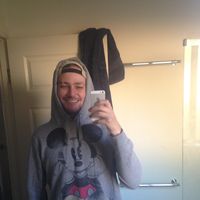 Jake Relaxed的照片