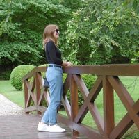 Lauren Capron的照片