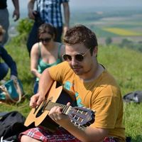 Ádám Szarka的照片