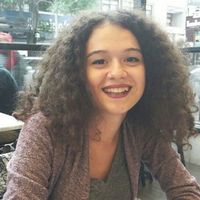 İdil Uçan的照片