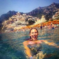 Fotos von Willow Post