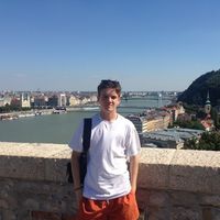 Milo Winstone的照片