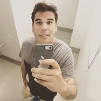 Alejandro Gonzalez的照片