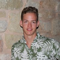 Jonathan Gruber的照片