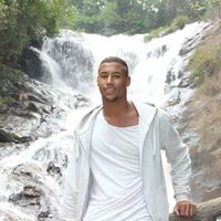 Simon Njie Asplund's Photo