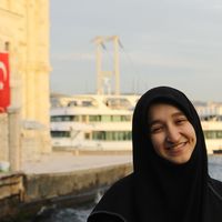 Fotos de Rüveyda Nur Çakmak