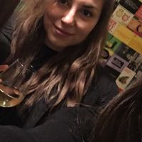 Léa Foumany的照片