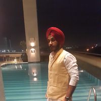 harnam Suri的照片