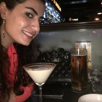 nadia sarhadi的照片