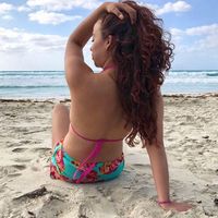 Araceli Segura Peach's Photo