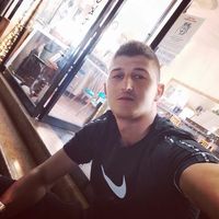 Algi Lapardhaja的照片