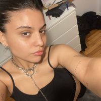 Azu Guevara的照片