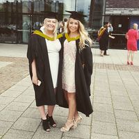 Sally Jones的照片