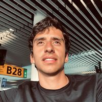 Victor Volpati的照片