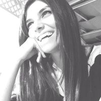 sindi haxhija的照片