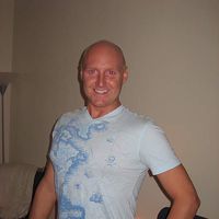 Marc Cameron的照片