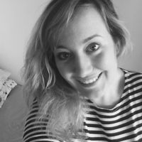 Anna Kotvalová的照片