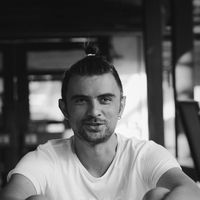 Artem Kolesnikov的照片