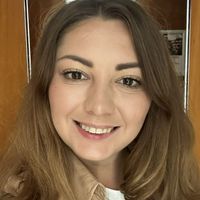 Yuliia Kryhina的照片