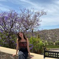 Loïs Hervouet的照片