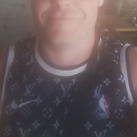 Conor MAguire的照片