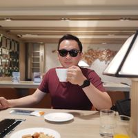 Fotos de Adam Ammatum