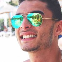 Samii Taibi的照片