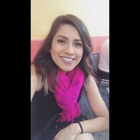 Alondra Alarcon的照片