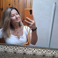 Ania Chahovets's Photo