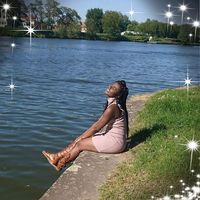 Fotos de Paule Ingrid kelodjoue