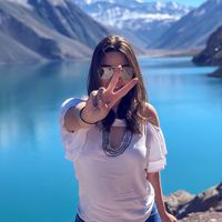 Karine Furtado的照片