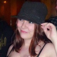 Esther De Jonge's Photo