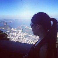 Lais Hirosse的照片