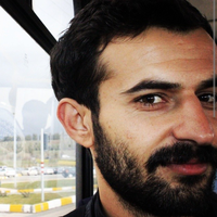 Ahmet Aldemir的照片