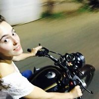 Olivia Callant的照片