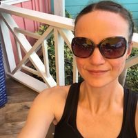 Angela Carter的照片